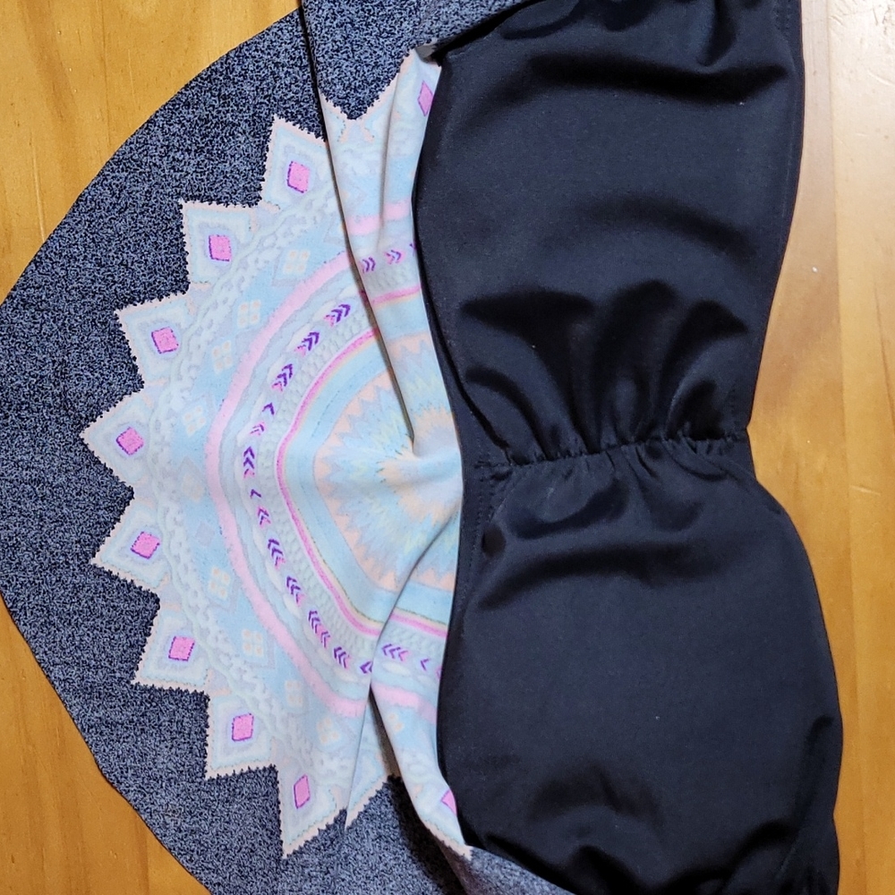 Ruffled Mandala Prunt Bandeau Bikini Top - Picture 6 of 7